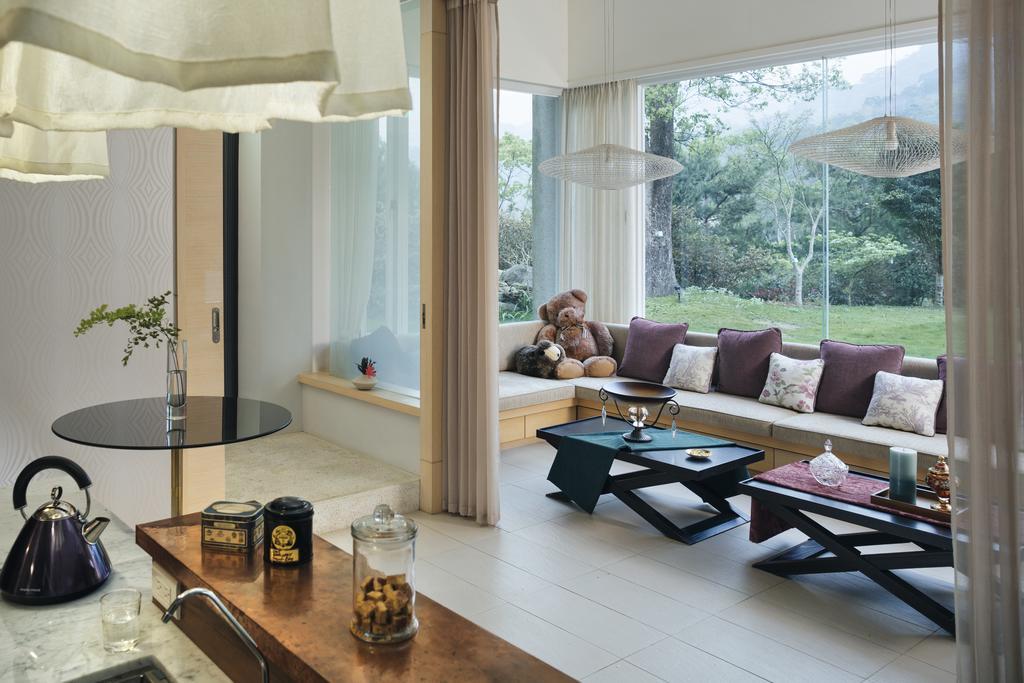 Around The Tree Manor Shitan Exterior foto
